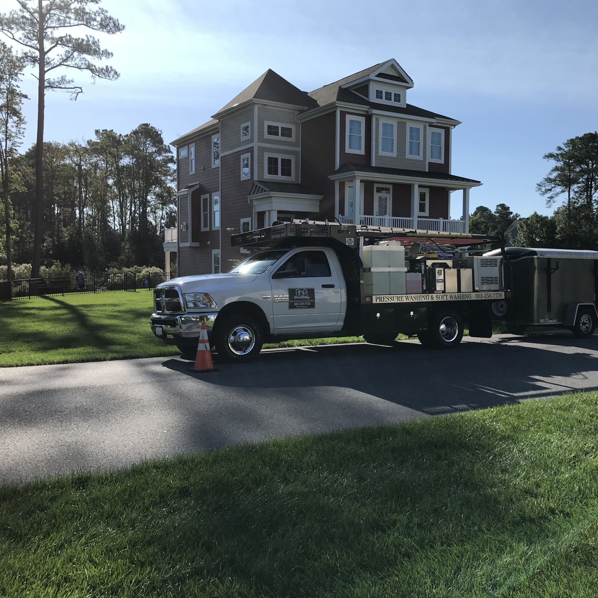 We've all seen the house with green film covering the siding. Maybe you are one of these houses. F&S is here to help with house pressure washing services.
We use our soft washing practices, paired with custom chemical solutions to take care of that problem without causing damage to your windows, landscaping, or exterior.